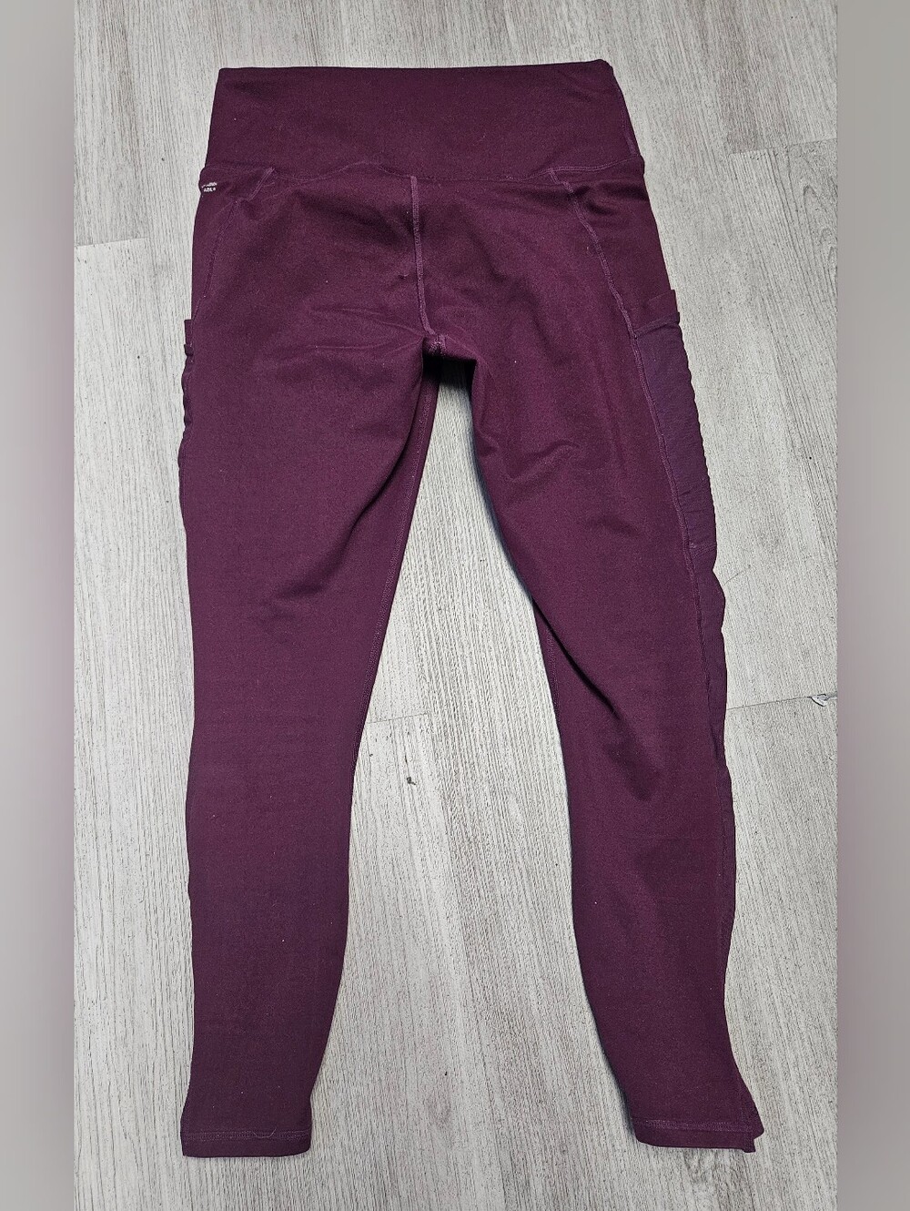 Fabletics Powerhold Leggings in Burgundy Maroon Leggings Mesh Pockets Size Small - Picture 6 of 7